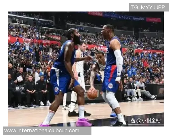 2018年勇士与快船激战全场精彩回放重温篮球经典瞬间