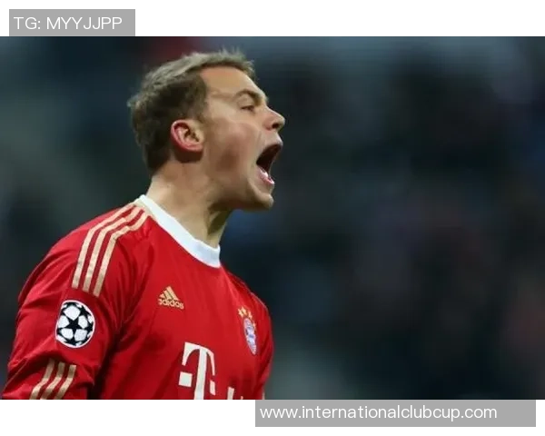 切赫与诺伊尔的巅峰对决谁是足球历史上最伟大的门将