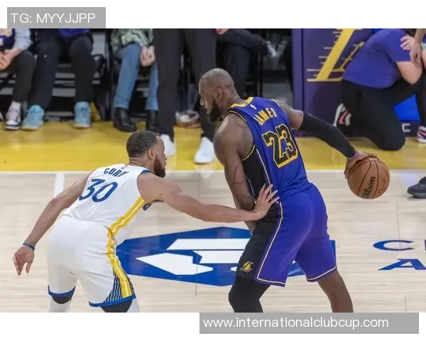 库里与科比巅峰对决精彩集锦回顾篮球传奇的对抗与荣耀